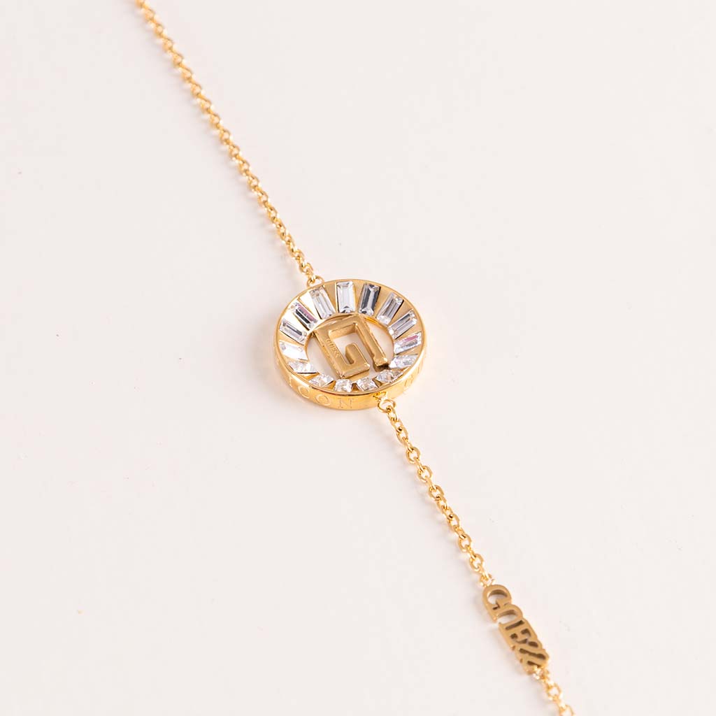 GUESS Women’s Gold-Tone Charm Chain Bracelet & Pink Roses Bouquet