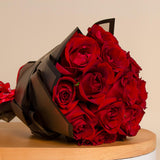 Nuit Leather Jacket Perfume with 20 Red Roses – Valentine’s Gift Set