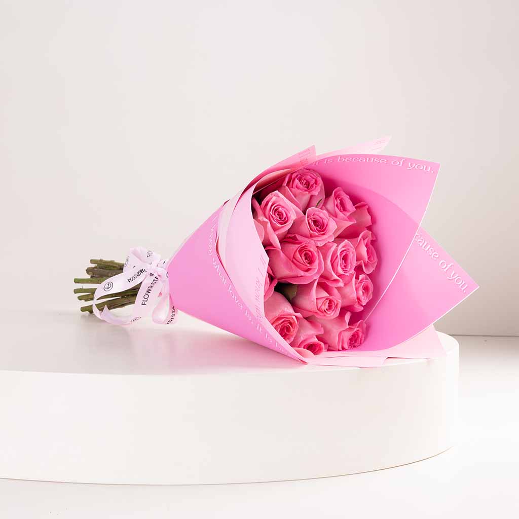 Veloor Flora Scarf & 15 Pink Roses Bouquet
