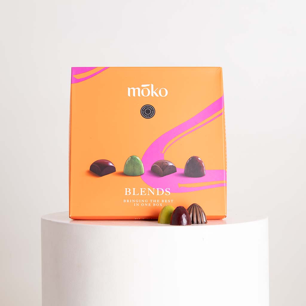 Moko Blend Chocolates Box & Gerbera Mixed Vase