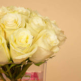 Flowrista | Cube Vase with 20 White Roses
