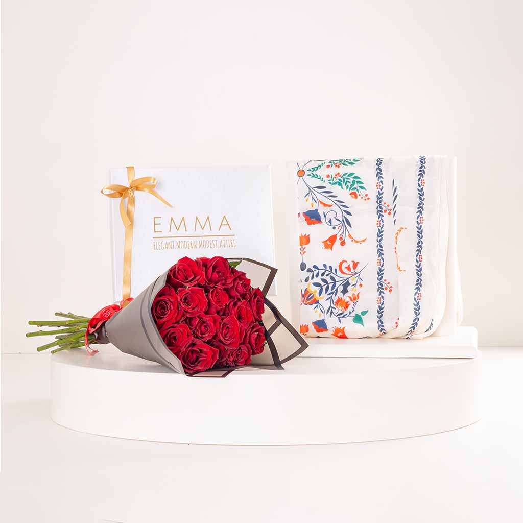 EMMA Morning Glamour Scarf & 15 Red Roses Bouquet