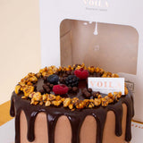 Voila Chocolate Cake & Red Roses Bouquet