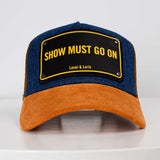 Levai & Loris Show must go on unisex cap