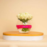 Flowrista | White Flowers Vase – 20 Flowers